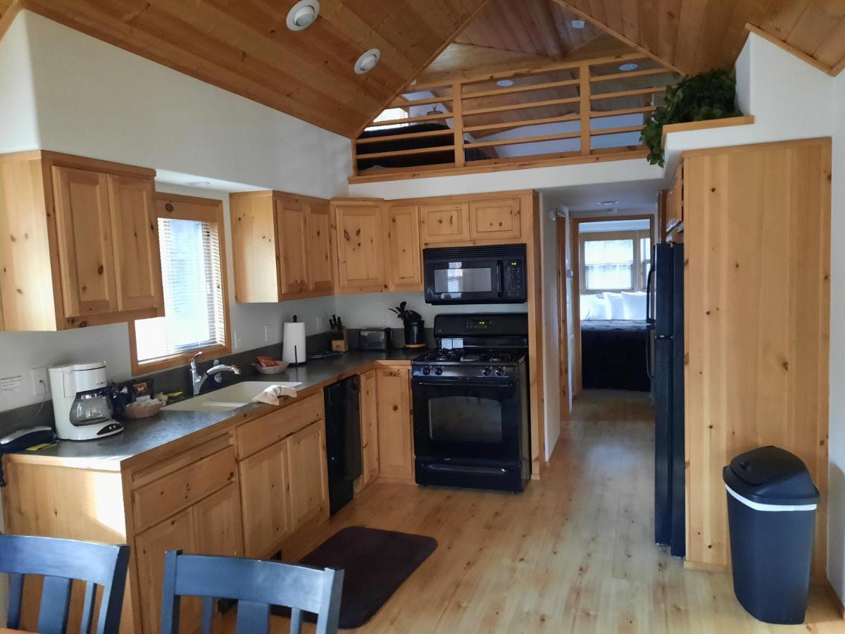 Willamette Pass Inn & Chalets Odell Lake Exterior photo